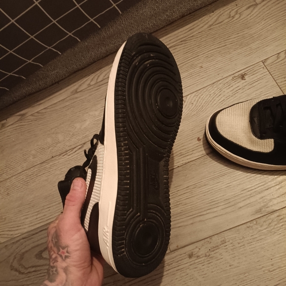 NIKE AIRFORCE 1 GOAT Size 10 brand new - Picture 3 of 6